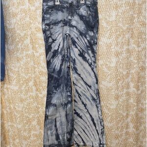 Ranch Dress’n black/grey/white tie dye jeans size 7